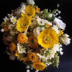 Blooming-Brides-Australia-yellow-and-white-bouquet-600x600