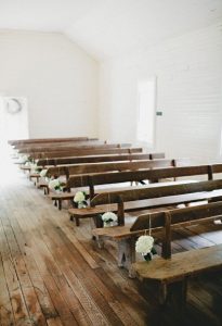 Church-Wedding-Decoration-12